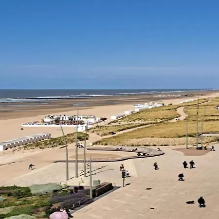 Beachfront Bliss In Style *